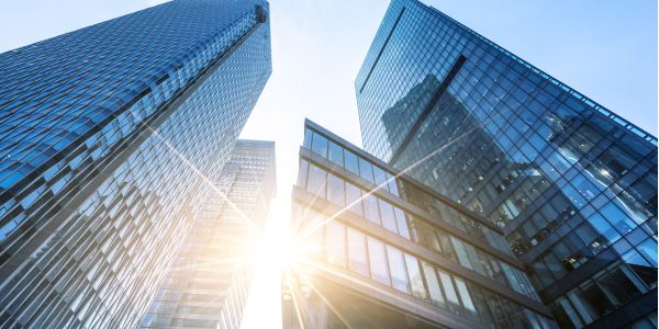 Vidro de controle solar em prédios